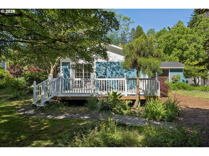 Property Photo:  10835 SW 39th Ave  OR 97219 