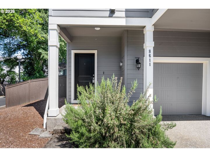 Property Photo:  8611 NE 13th Pl  WA 98665 