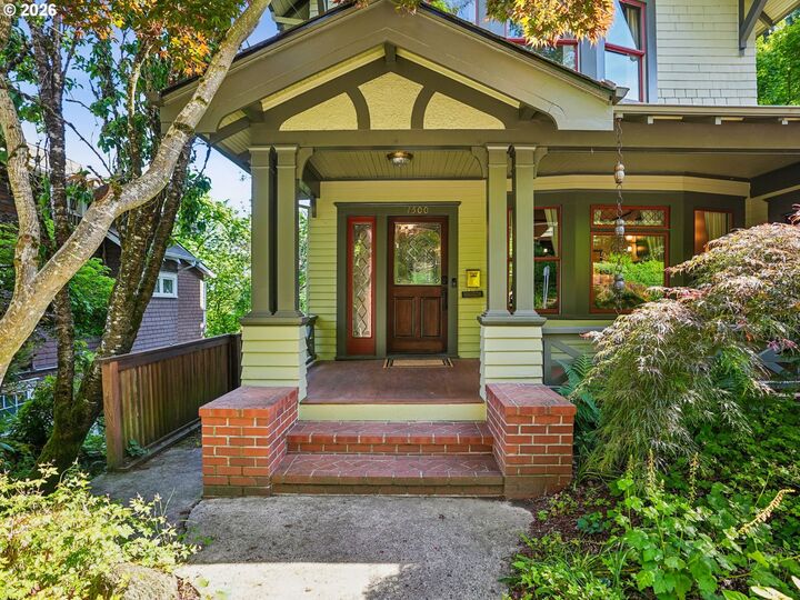 Property Photo:  1500 SW Davenport St  OR 97201 