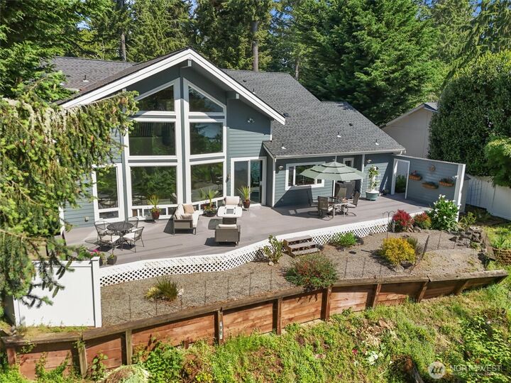 Property Photo:  10823  Seaview Drive  WA 98303 