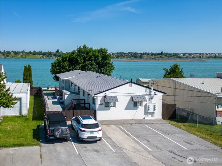Property Photo:  3013 W Lakeside Drive 1-5  WA 98837 