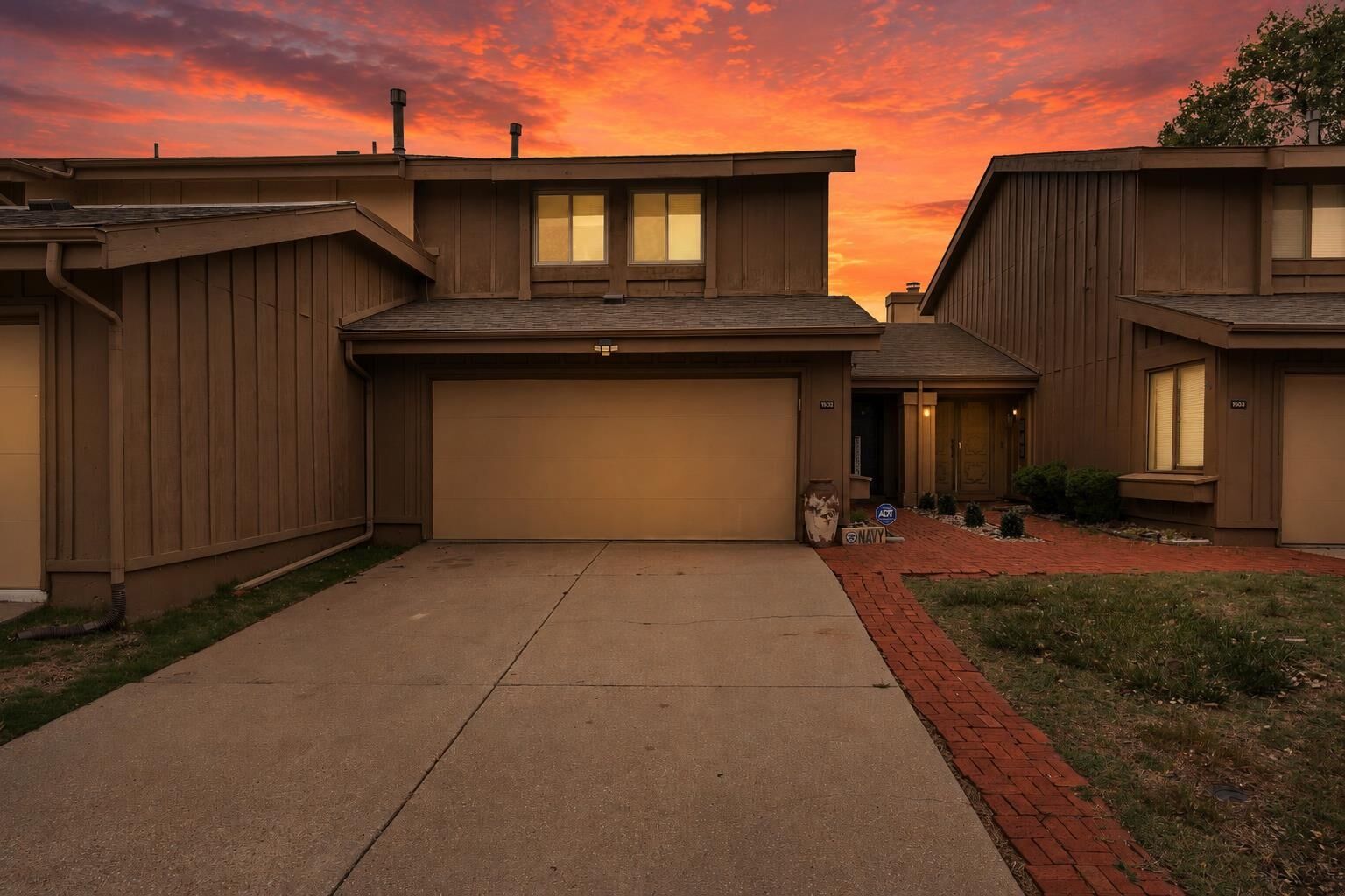 Property Photo: 8201 E Harry St Unit 1502 KS 67207-4655