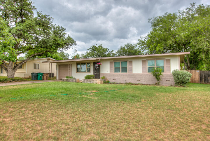 Property Photo:  2548 A&M Avenue  TX 76904 
