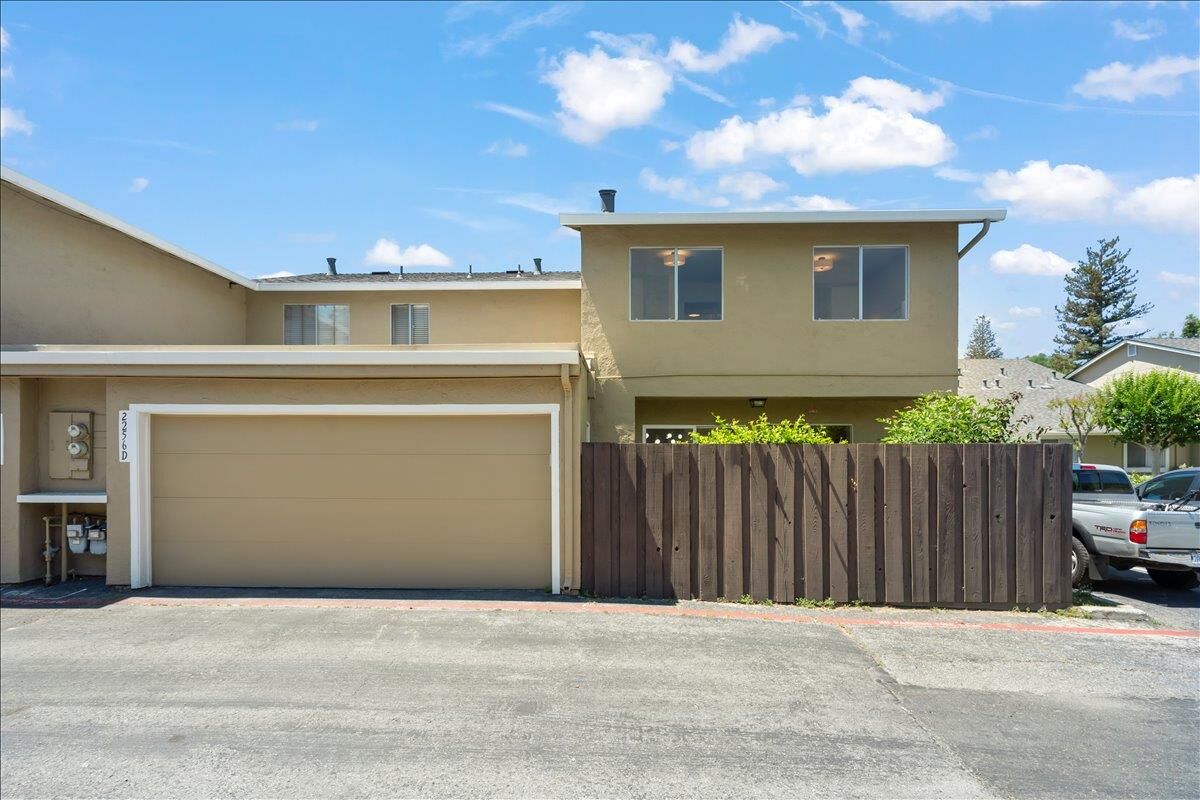 Property Photo: 2256 Warfield Way D CA 95122