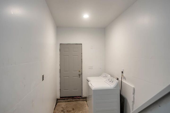 Property Photo:  2273 Beckham Way  CA 94541 