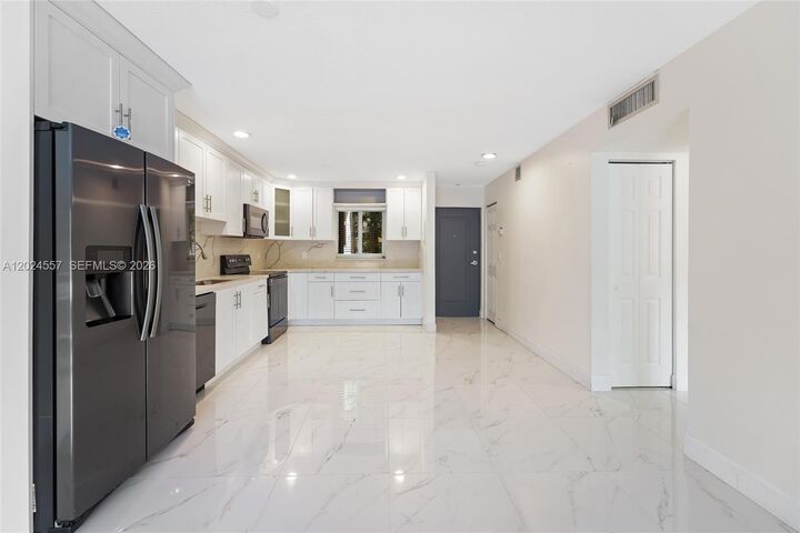 Property Photo:  7920 Camino Real M-109  FL 33143 