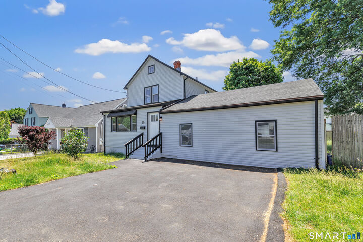 Property Photo:  59 Lenox Avenue  CT 06615 