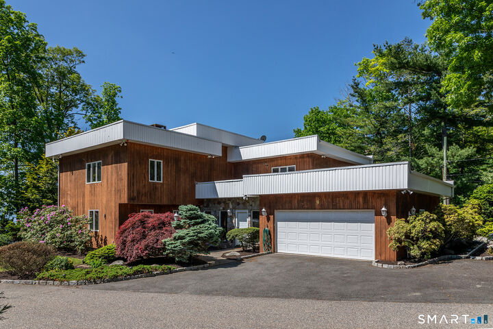 Property Photo:  9 Oak Point Club  CT 06776 