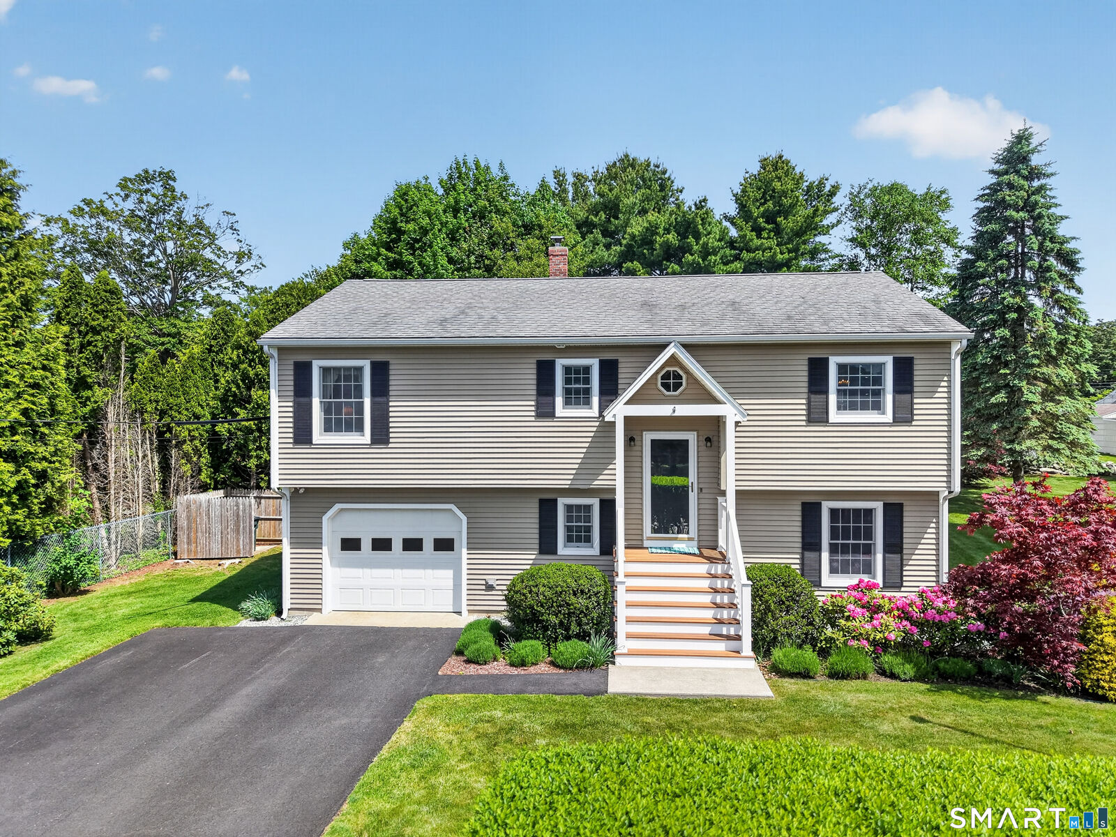 Property Photo: 35 Bruggeman Place CT 06355