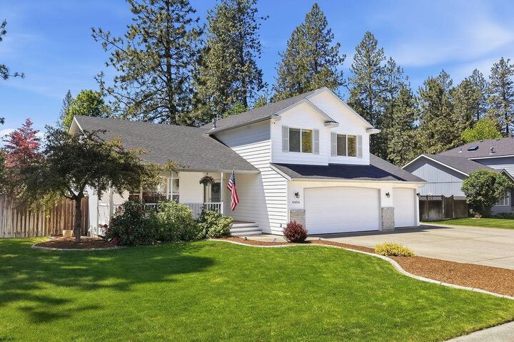 Property Photo:  4406 E Woodglen Rd  WA 99021 
