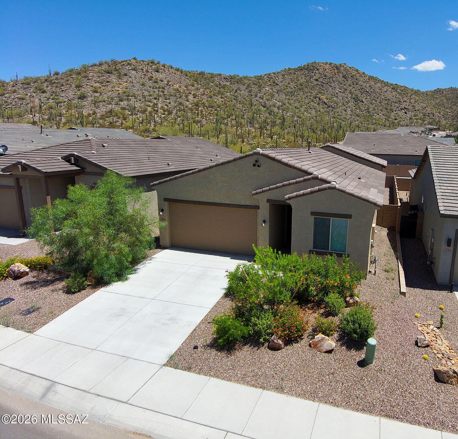 Property Photo:  7504 W Janusia Lane  AZ 85658 