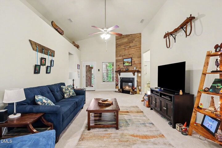 Property Photo: 608 Sippihaw Oaks Drive NC 27526