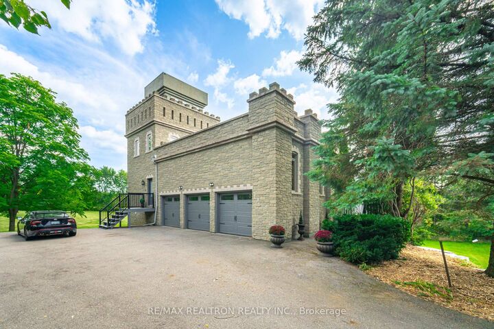 Property Photo: 95 Loch Erne Lane ON L0G 1N0