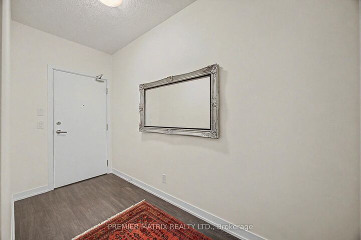 1830 Bloor Street W 930 — photo 1