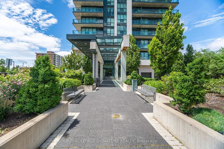 Property Photo:  100 John Street N 1206  ON L6W 0A8 