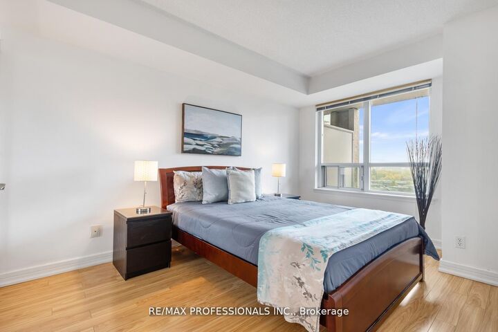 Property Photo: 18 Harrison Garden Boulevard 706 ON M2N 7J7
