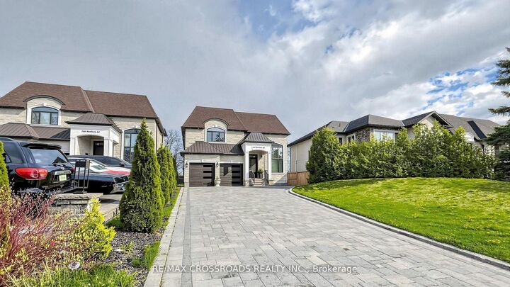 1427 Rosebank Road — photo 1