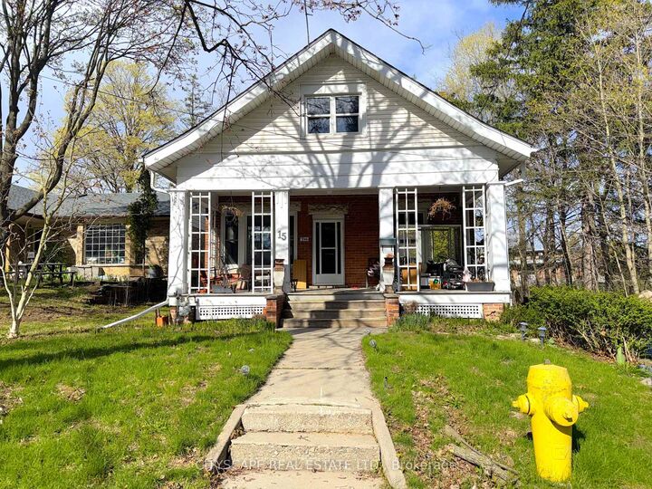 15 Humberstone Avenue — photo 1