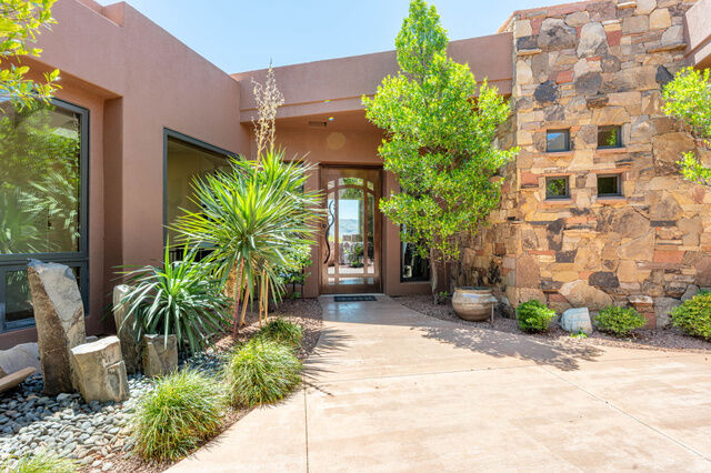 Property Photo:  2331 W Entrada Trl 61  UT 84770 