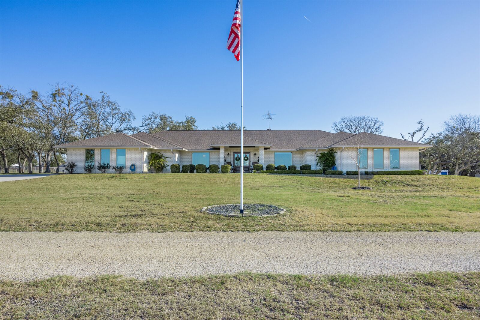 Property Photo:  197 Live Oak Cemetery Road  TX 76542 