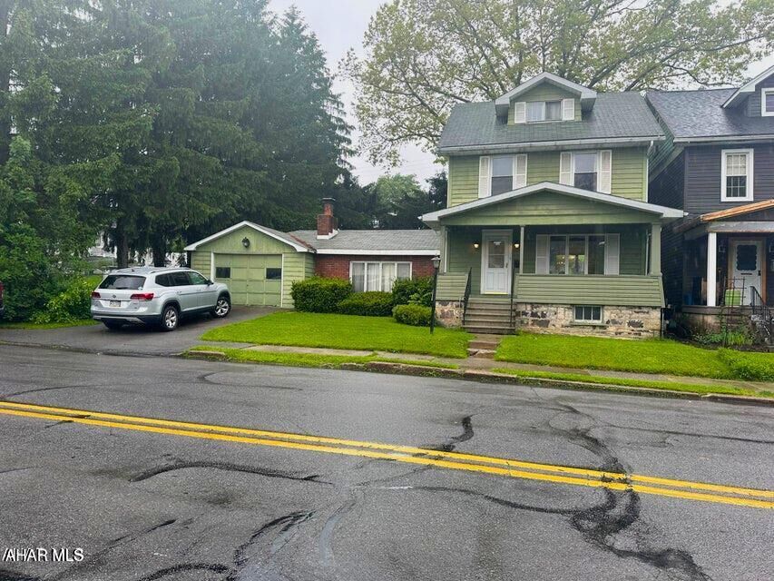 Property Photo: 212 E 25th Avenue PA 16601
