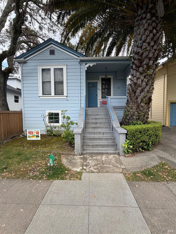 Property Photo:  829 San Anselmo Avenue  CA 94960 