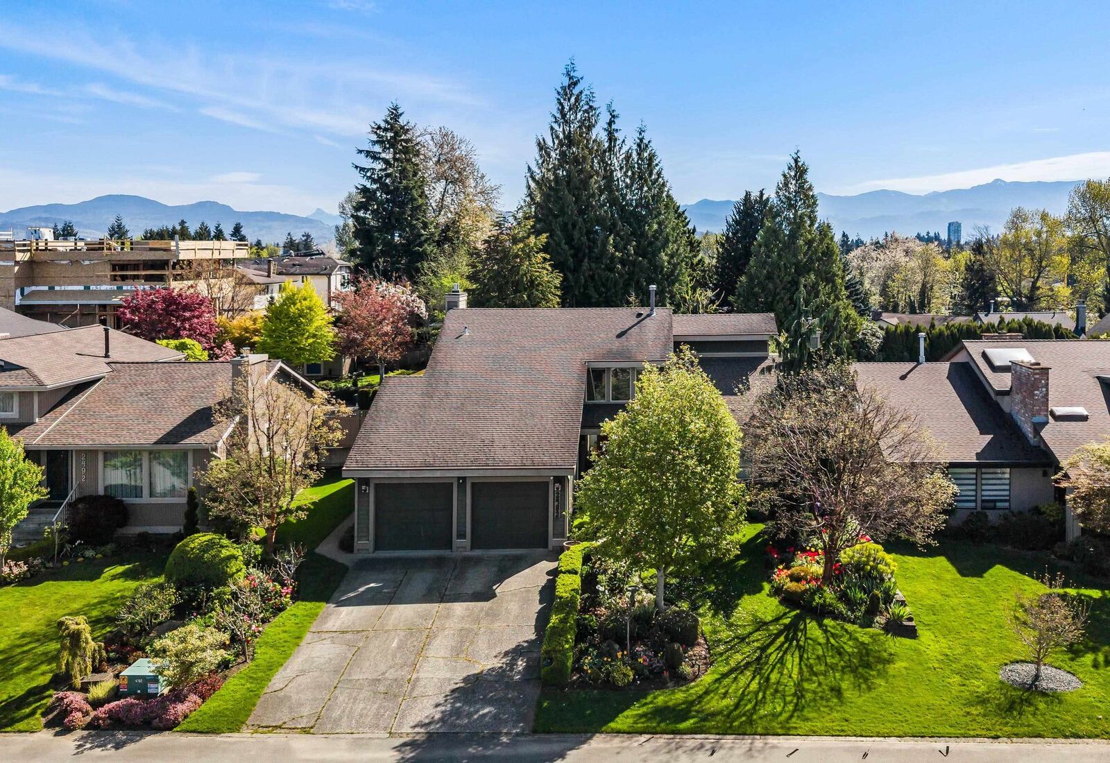 Property Photo: 2482 Sunnyside View BC V2T 4K7