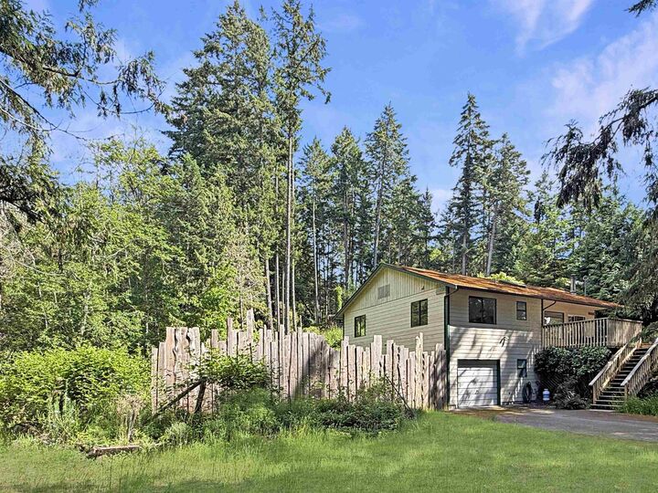 Property Photo: 37150 Schooner Way BC V0N 2M2