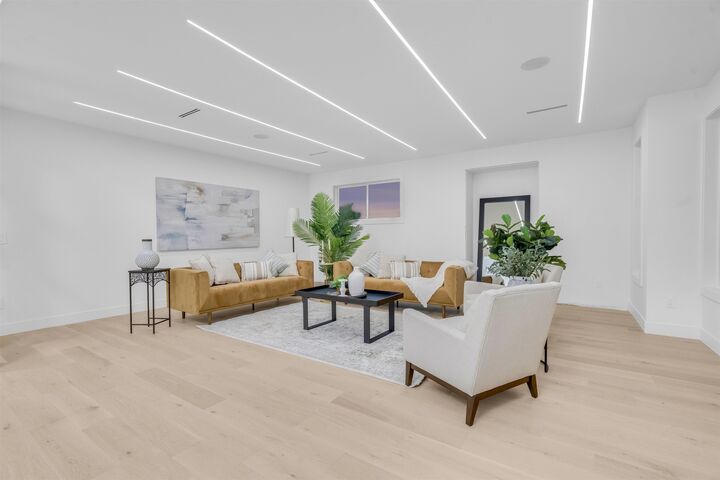 Property Photo: 20888 48 Avenue BC V3A 3L9