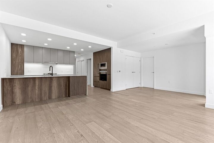 Property Photo: 3590 W 39th Avenue 203 BC V6N 3A5