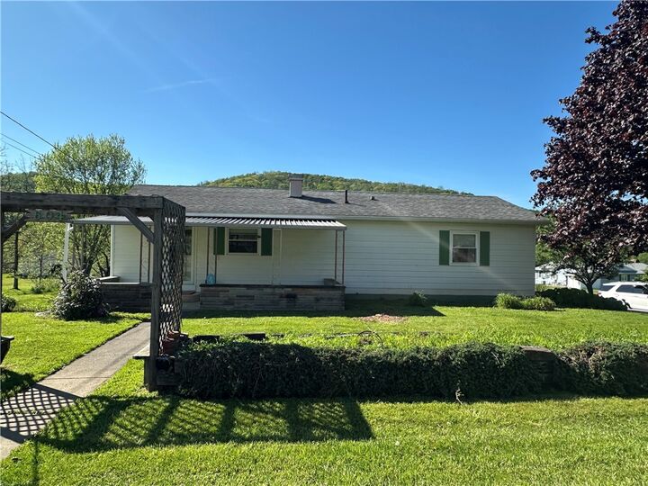 Property Photo:  604 W Corydon Street  PA 16701 