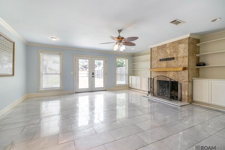 Property Photo: 4438 Chelsea Dr LA 70809