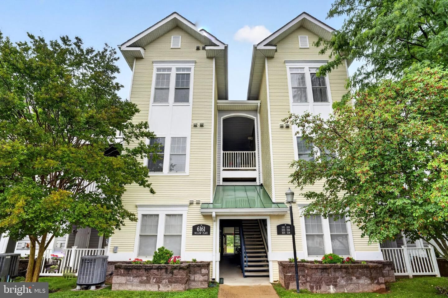 Property Photo: 6161 Willow Place 205 VA 22712