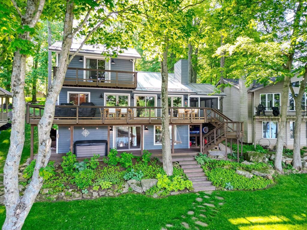 Property Photo:  553 Highland Hills Drive  OH 43028 