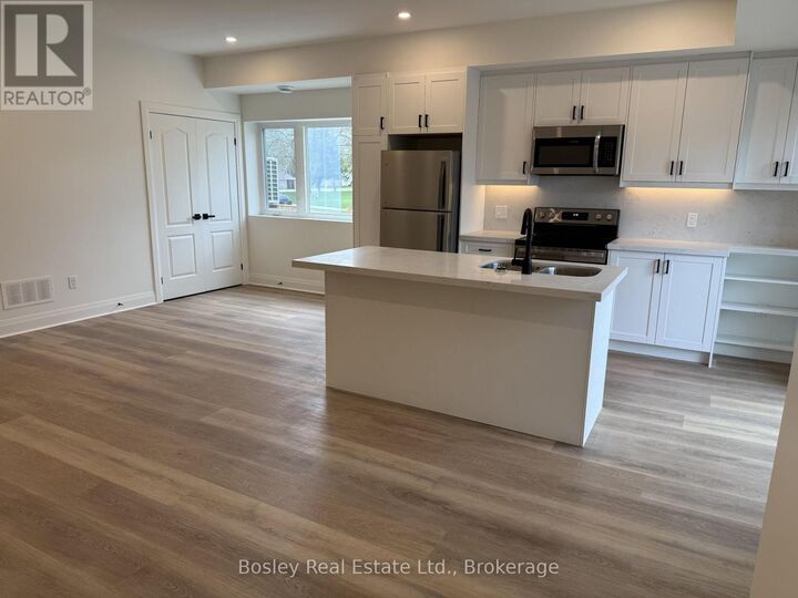 Property Photo: 6 Golfview Drive 1 ON L9Y 0G7