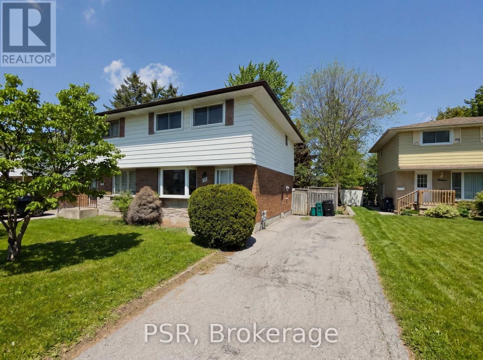 Property Photo: 11 Elmsdale Drive ON N2E 1H7