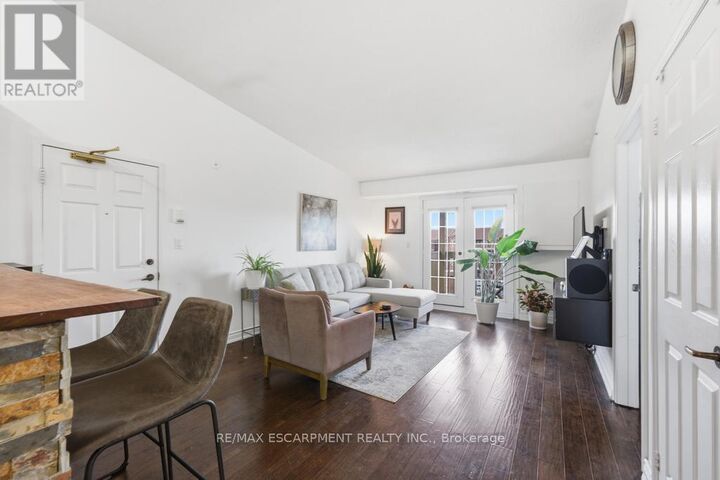 Property Photo:  4013 Kilmer Drive 410  ON L7M 4M3 
