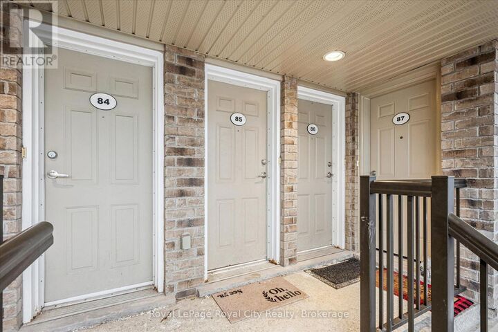 Property Photo: 35 Mountford Drive 85 ON N1E 0G6