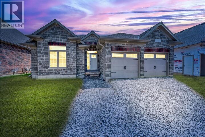 3838 Turnberry Lane — photo 1