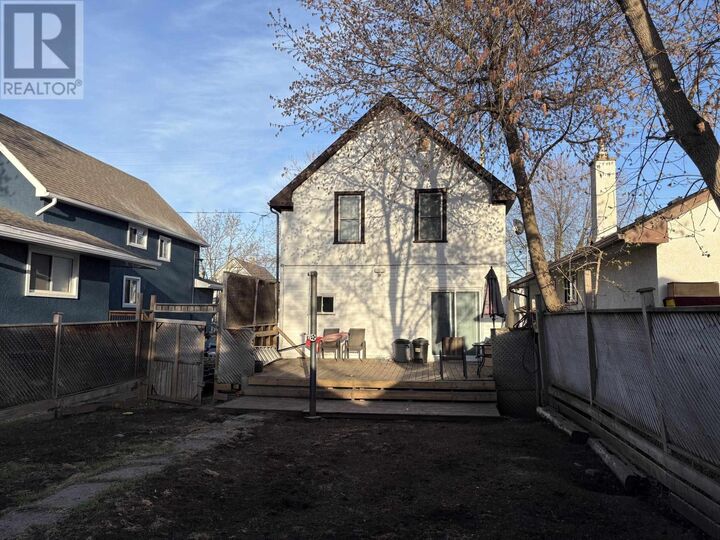 Property Photo:  76 Ontario St  ON P7B 3G2 