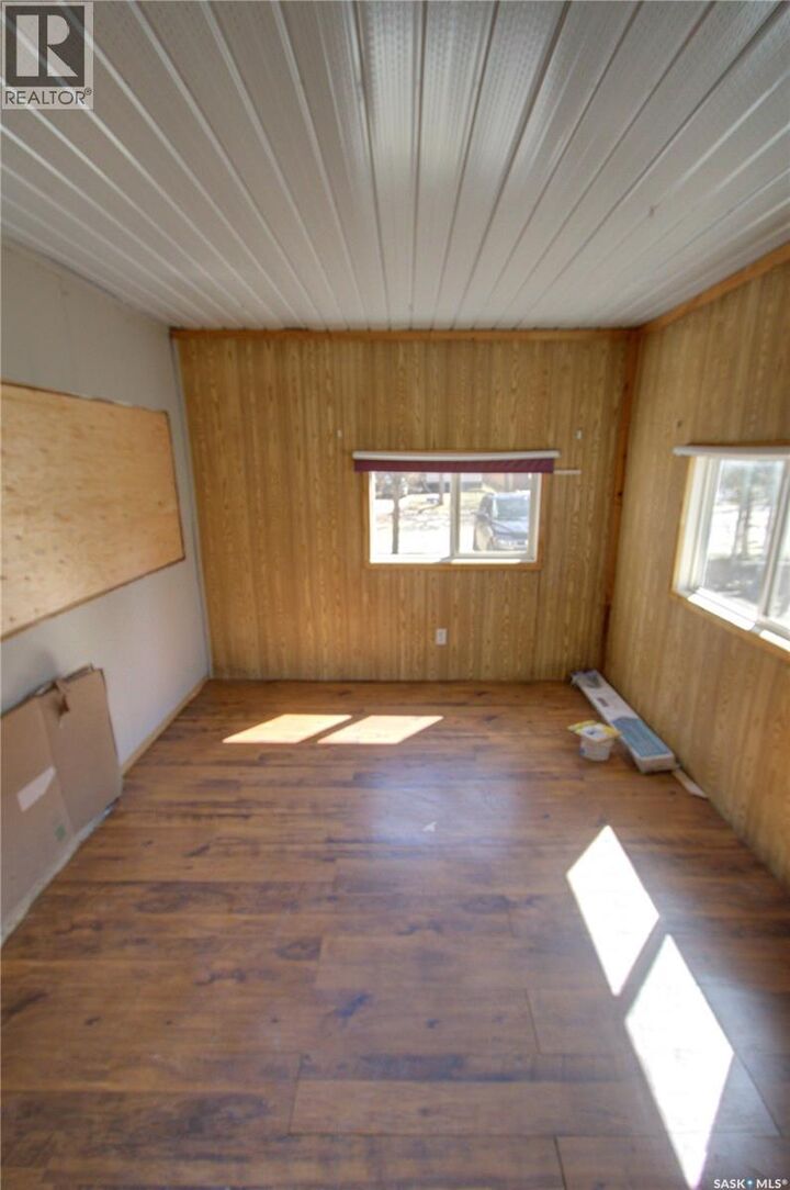 Property Photo:  203 5th Avenue  SK S0E 1A0 