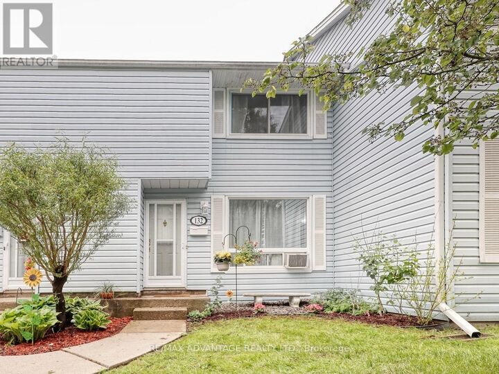 Property Photo:  132 Monmore Road 9  ON N6G 3A6 