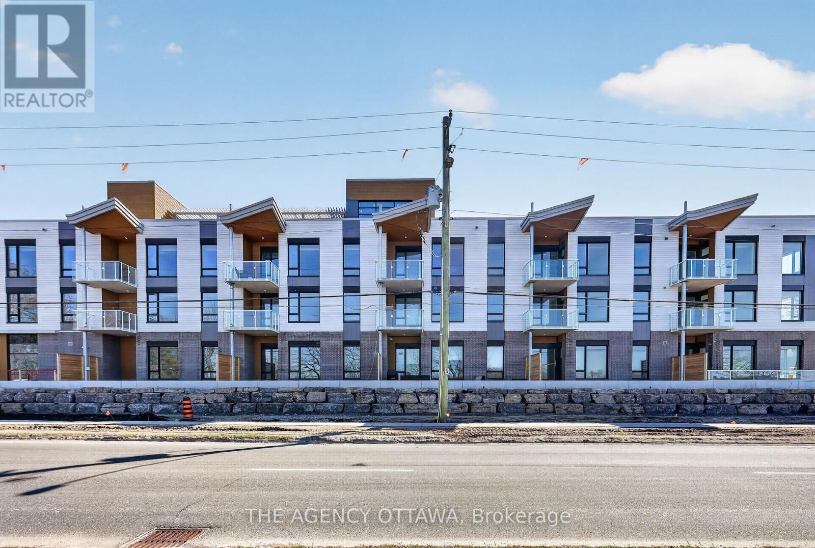 Property Photo:  3071 Riverside Drive 301  ON K1V 9R2 