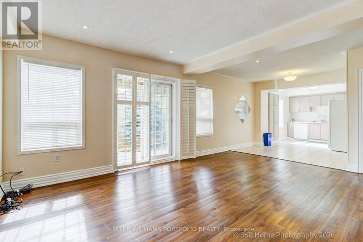 Property Photo:  366 Old Harwood Avenue  ON L1T 4K7 