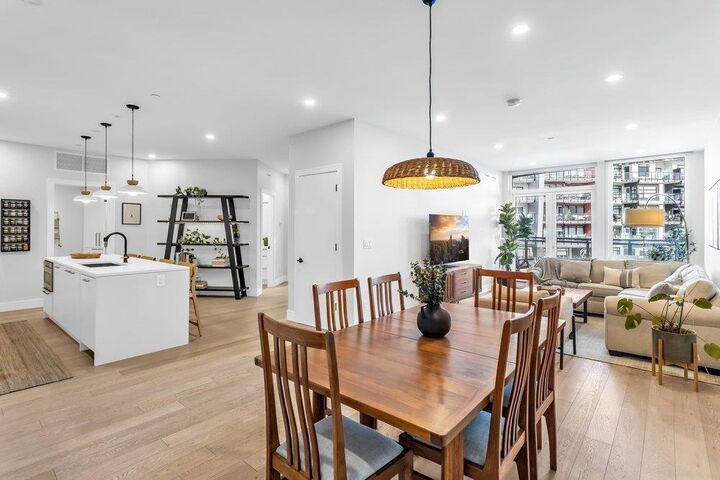 Property Photo: 20416 Park Avenue 301 BC V3A 0N2