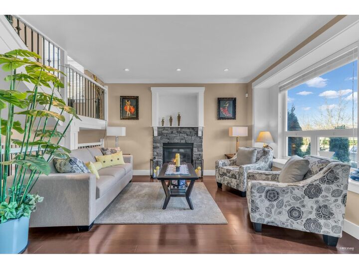 Property Photo: 16238 25 Avenue BC V3Z 6S1
