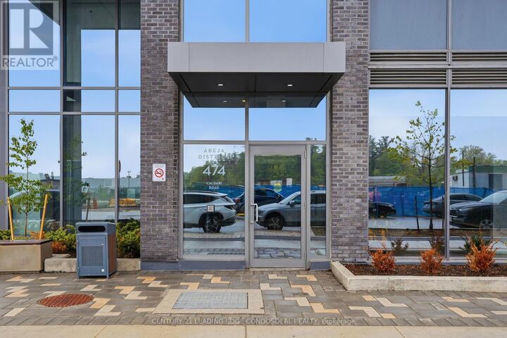 Property Photo:  474 Caldari Road 1803  ON L4K 0R5 