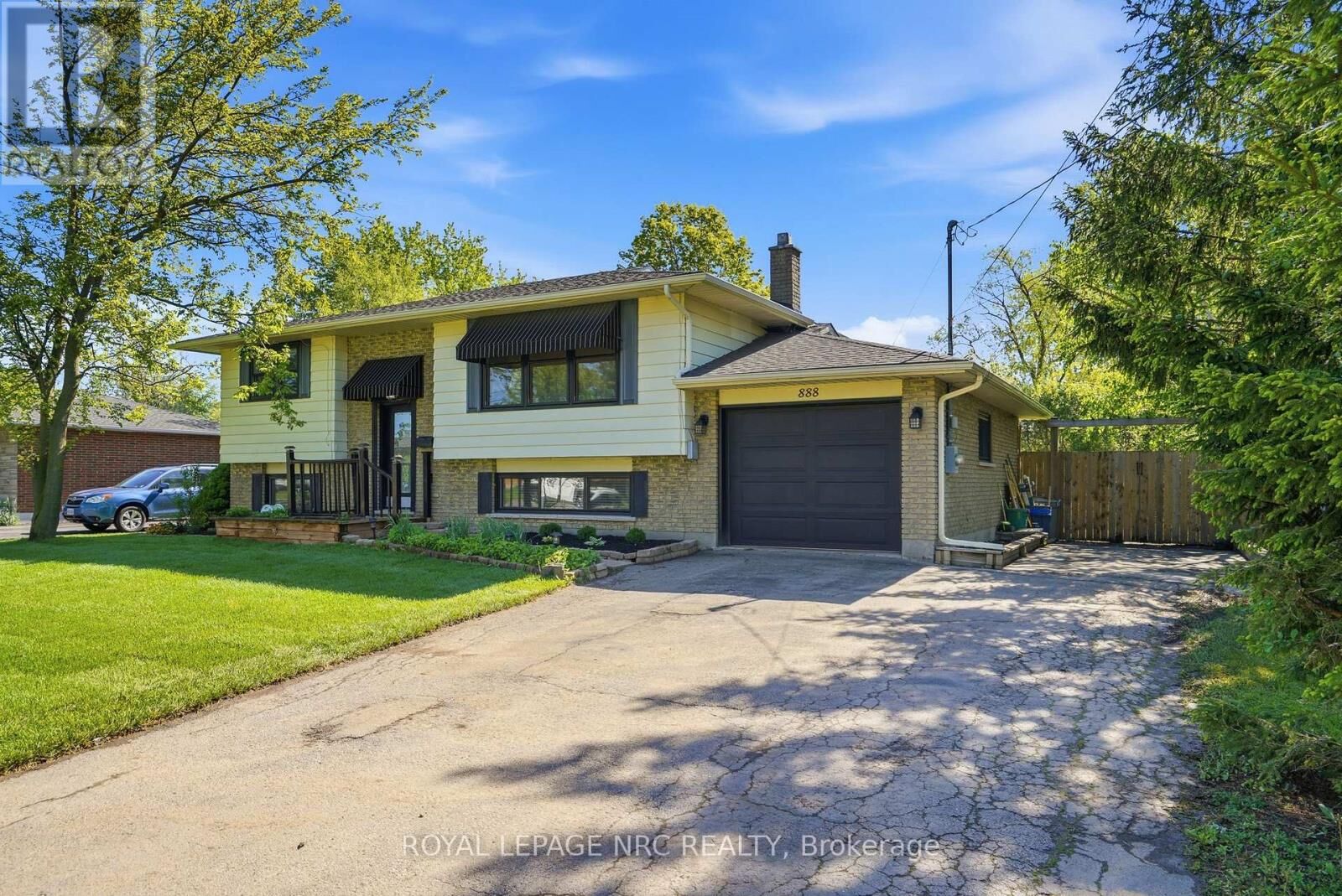 Property Photo: 888 Grandview Road ON L2A 4V7