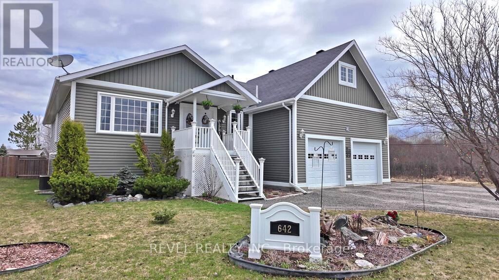 Property Photo: 642 Majestic Street ON P0K 1G0