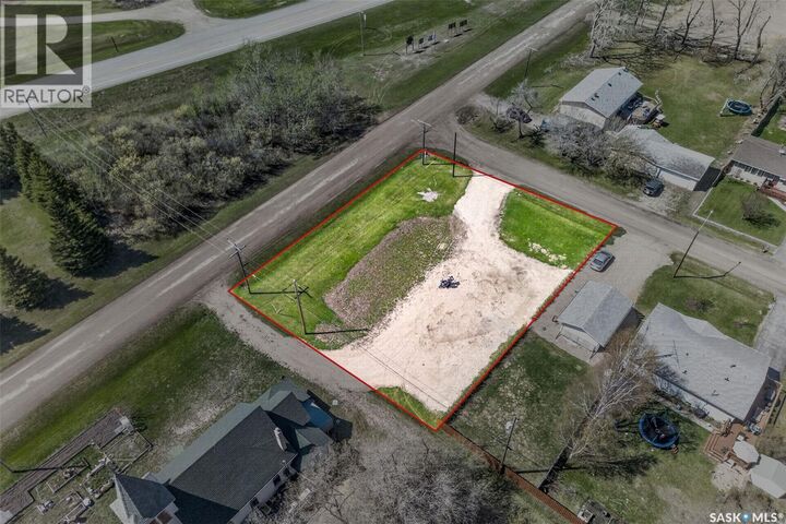 Property Photo:  229 1st Street N  SK S0K 4C0 